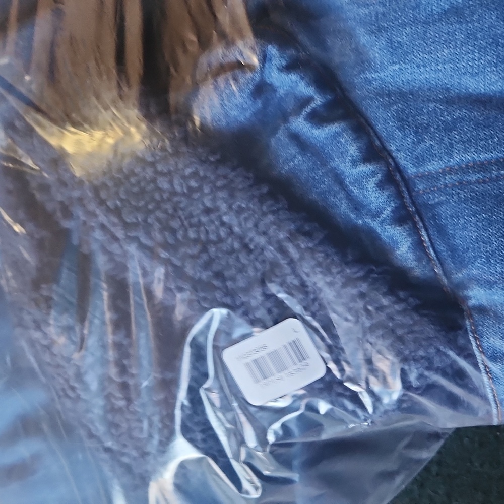 Women's Blue Jean Thick Jacket - Picture 6 of 6